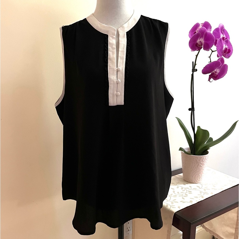 NWT~Spense~Blouse~Size XL-Sleeveless~Black with White Trim